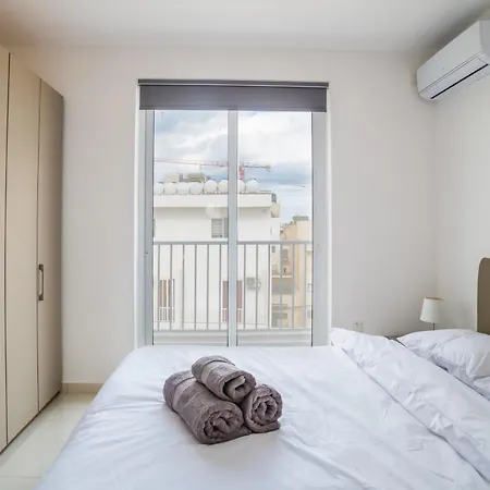 Private Penthouse With Terrace Spinola Bay - Cityapartmentstay