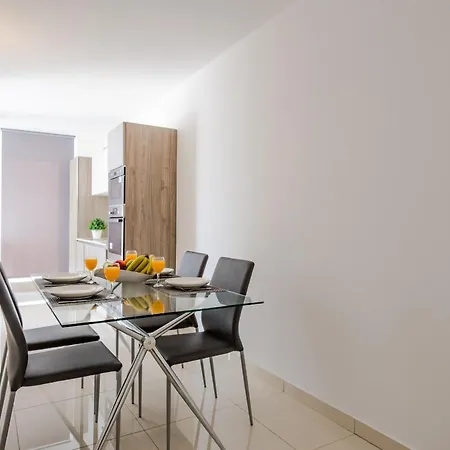 Apartment Private Penthouse With Terrace Spinola Bay - Cityapartmentstay Saint Julian's